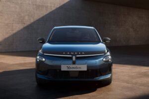 Lancia arriva il crossover