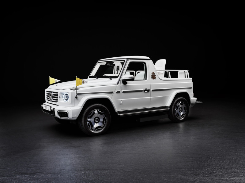 Mercedes Papamobile da 587 cavalli