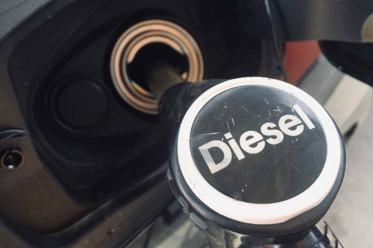 Auto diesel manutenzione e stile di guida corretti