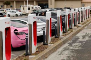 Auto elettrica il Governo ci ripensa