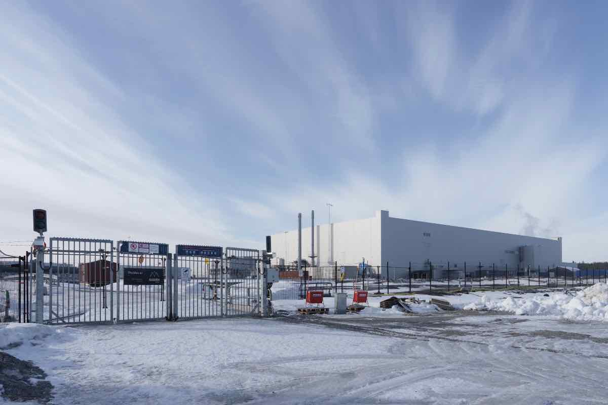 L'auto elettrica perde ancora pezzi: fallisce un'altra azienda, disastro totale