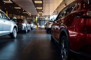 Colosso dell'automotive cambia business: novità assoluta, si lancia in una nuova attività