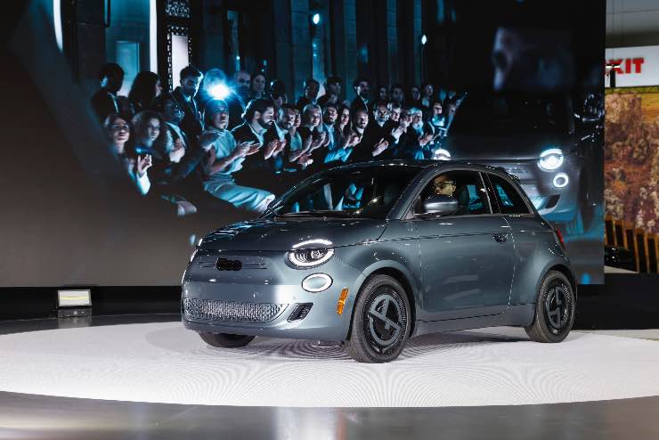 FIAT 500e produzione anche a giugno a Mirafiori