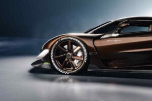 Ferrari e Bugatti umiliate dalla nuova supercar europea: sotto il cofano ha oltre 1.600 CV di pura potenza