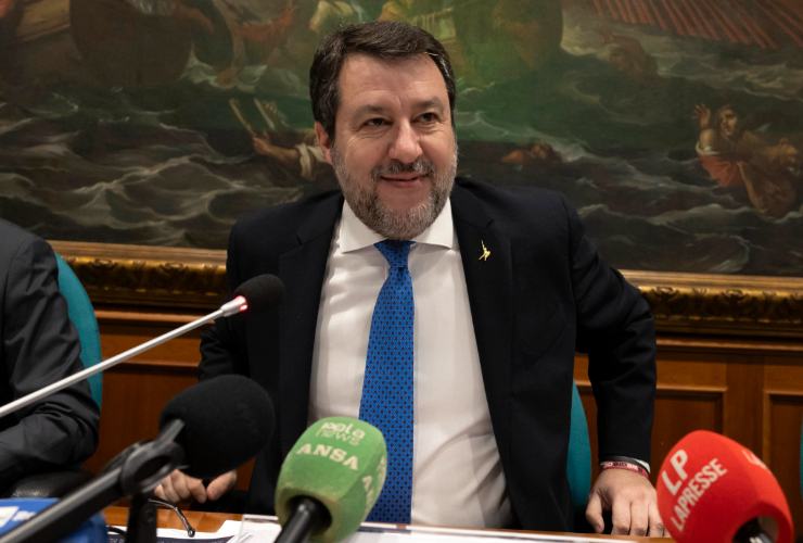 Matteo Salvini tavolo dei pazienti