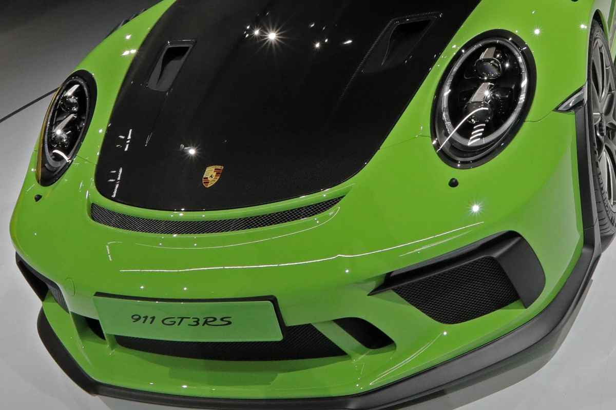 Porsche, video virale