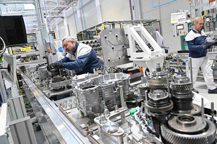 Produzione Stellantis si ferma tutto a Sochaux