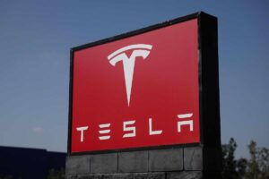 Tesla ennesimo affronto