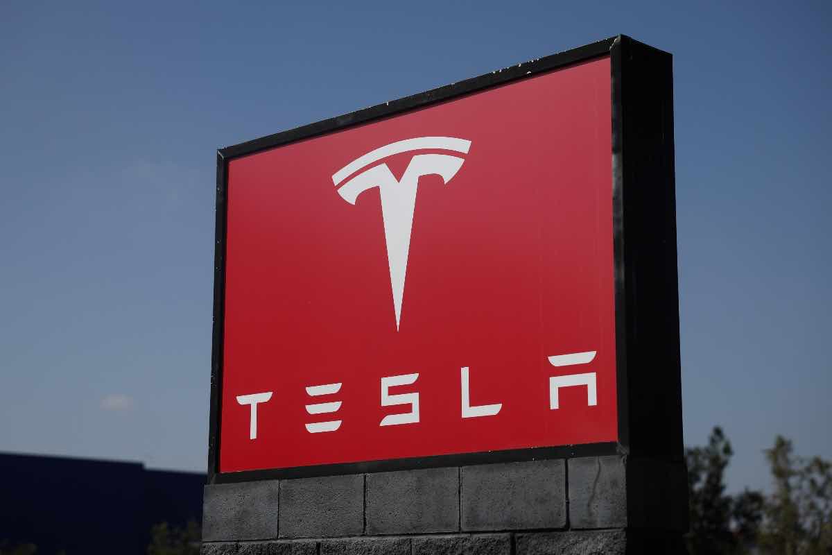 Tesla ennesimo affronto