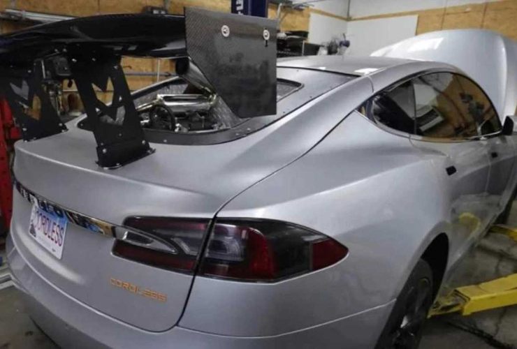 Tesla diesel motore turbo