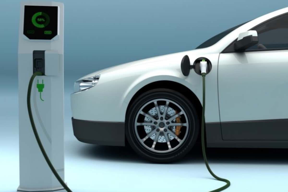 Il marchio più affidabile punta sull'auto elettrica