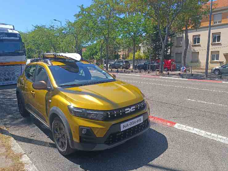 Dacia Sandero nel 2026 ibrida