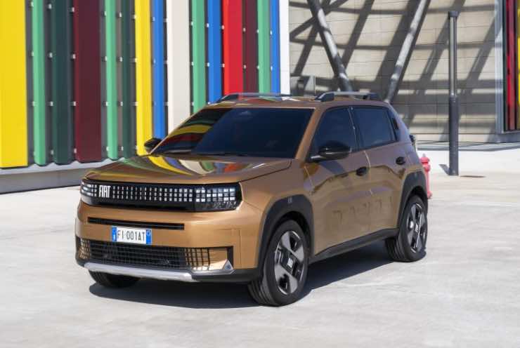FIAT Grande Panda a benzina a fine anno
