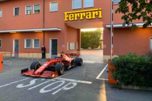 Incredibile annuncio sulla Ferrari