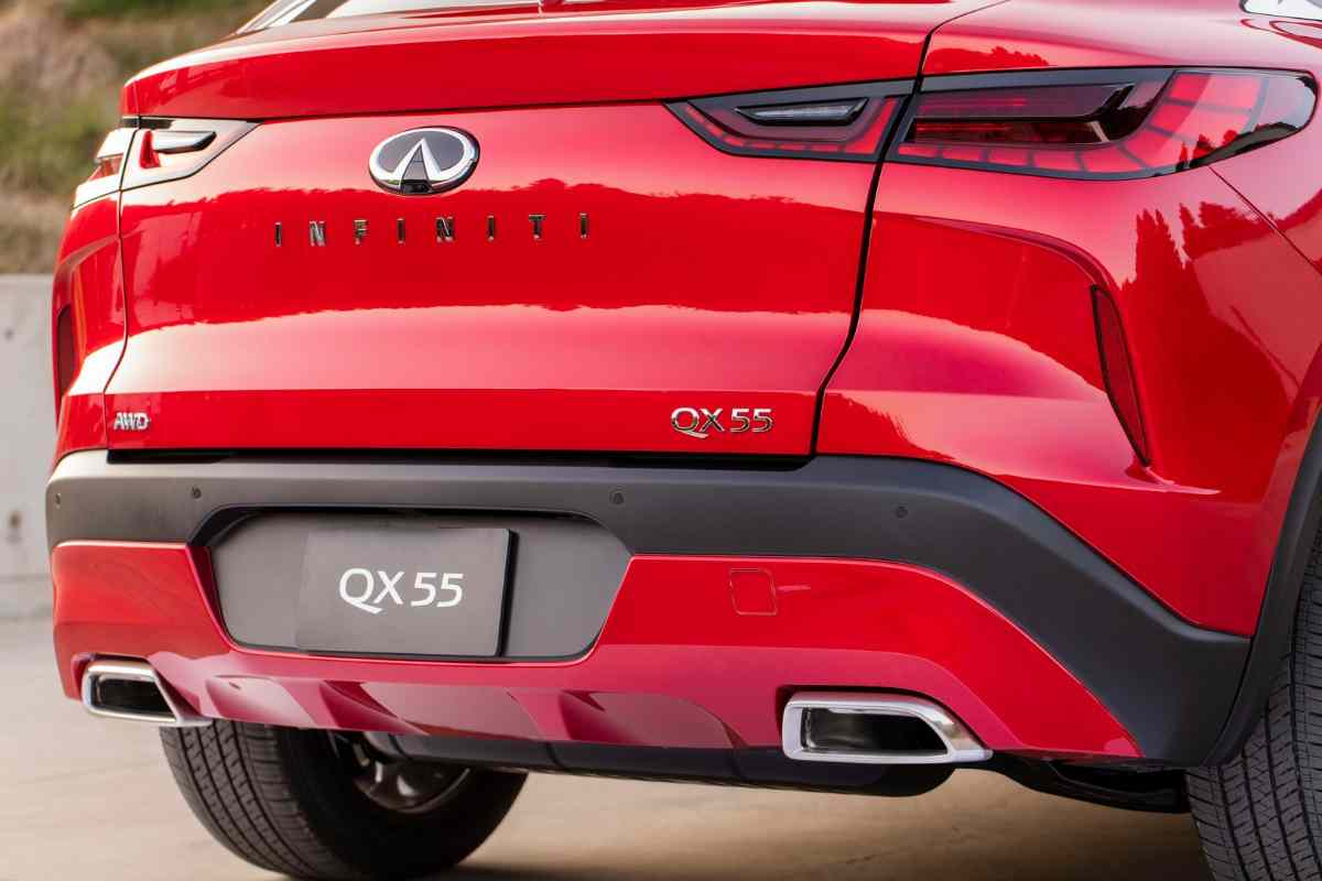 Nissan corre ai ripari