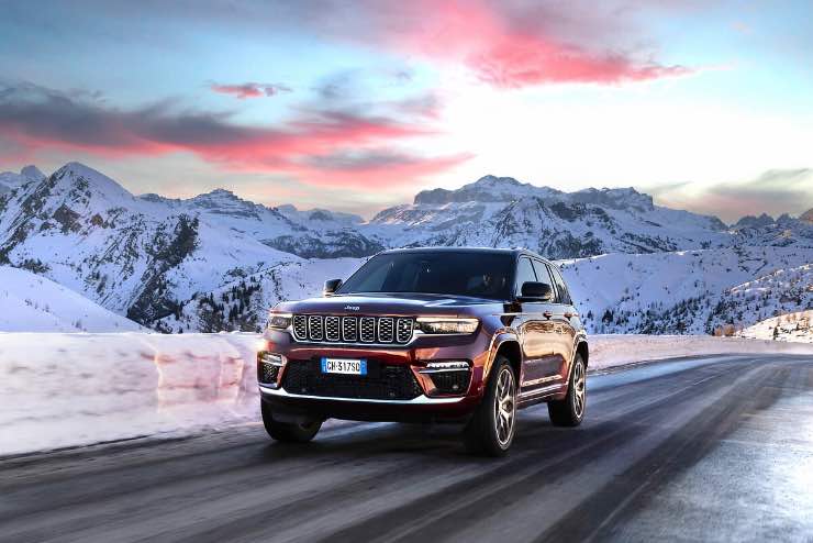 Jeep Grand Cherokee problemi poggiatesta