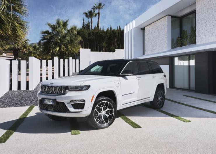 Jeep Grand Cherokee problemi ai poggiatesta