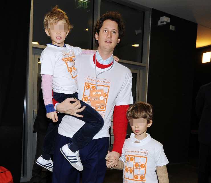 John Elkann figli Leone lo sostituirà