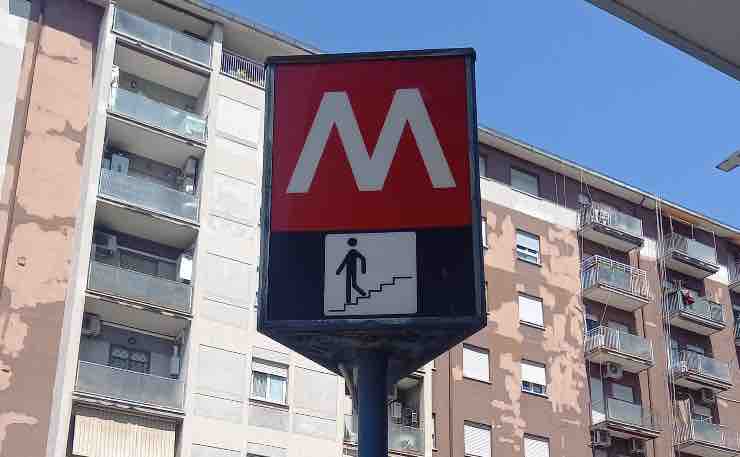 Stazione metro passaggi in Italia