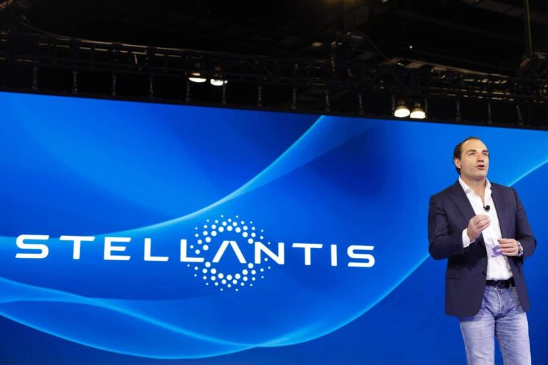 Stellantis sta vendendo il colosso italiano