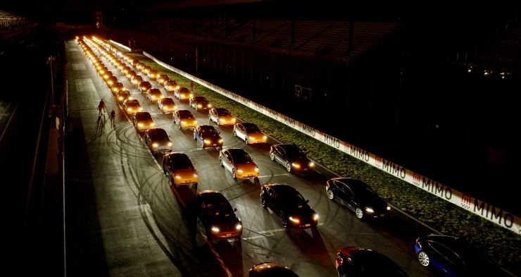 Tesla Monza spettacolo di luci