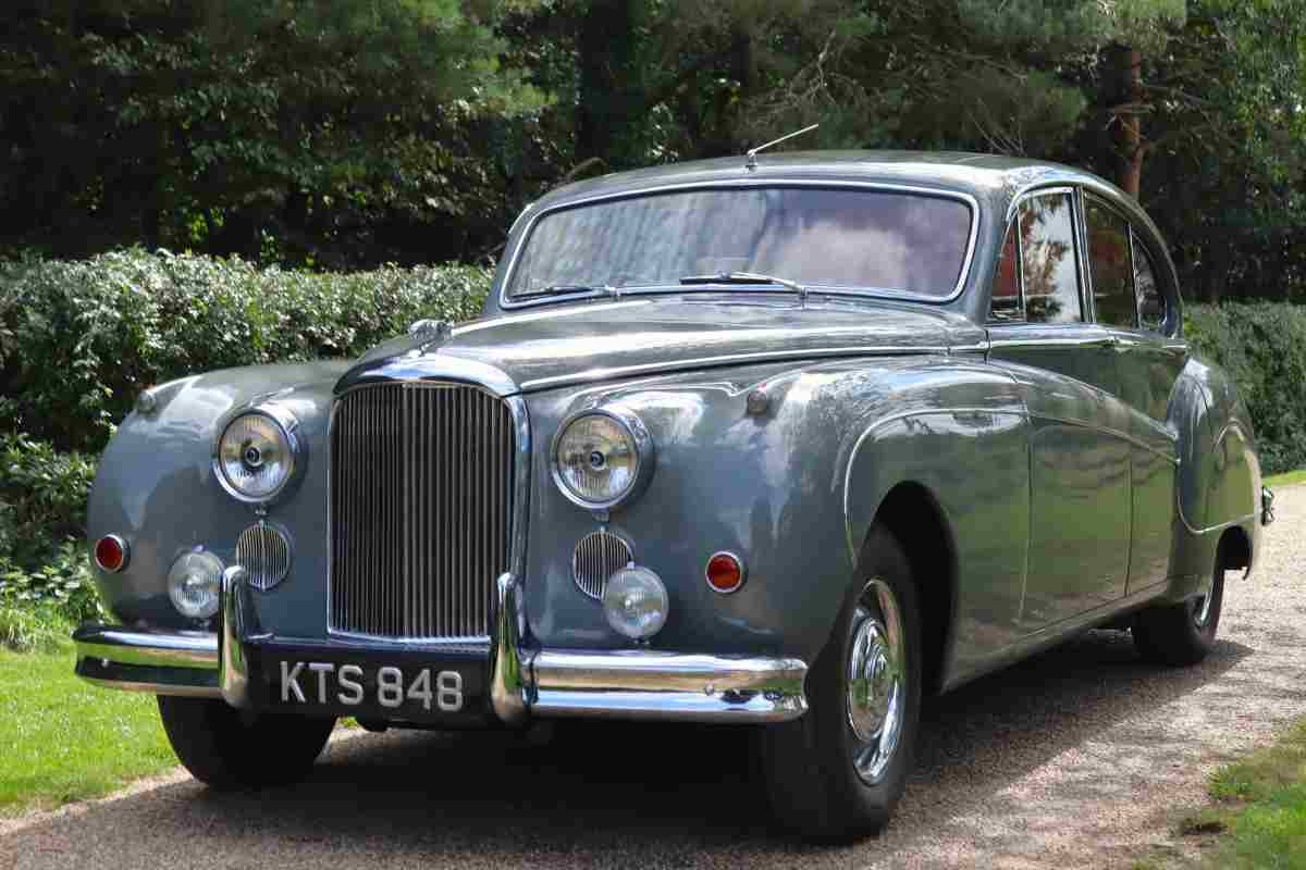 Jaguar Mk IX 