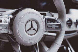 Mercedes, crisi in atto nel settore EV