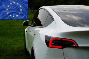 Tesla frenata clamorosa in Europa
