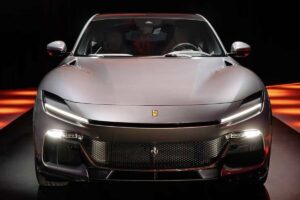 Ferrari clamorosa truffa