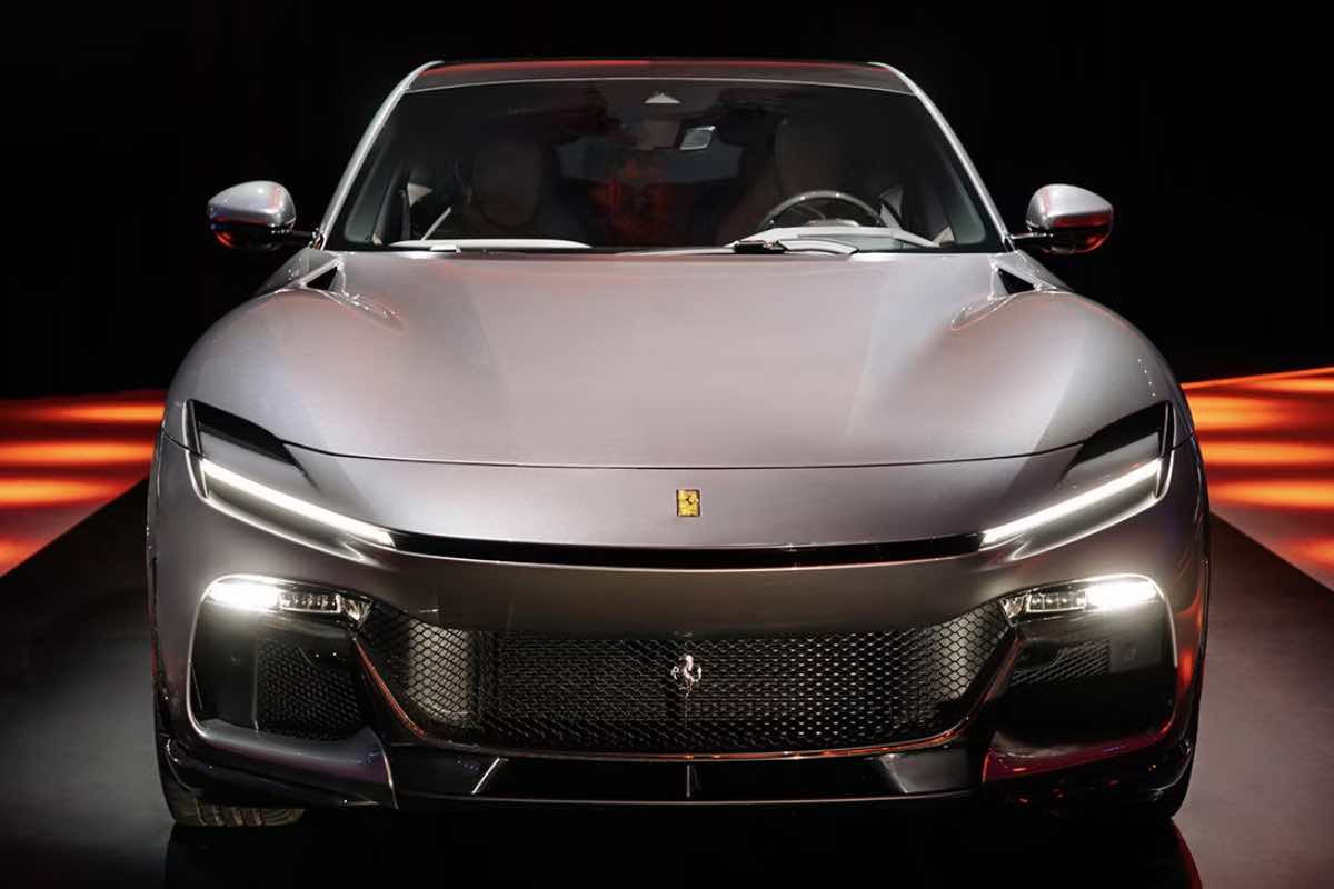 Ferrari clamorosa truffa