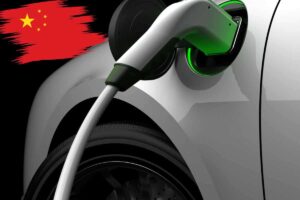 Auto Cina spaventa l'Europa