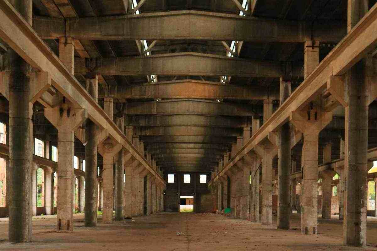 Concessionaria abbandonata