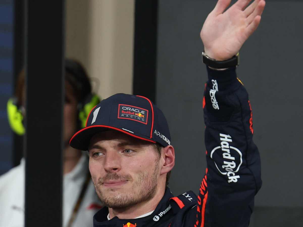 Max Verstappen saluta il pubblico