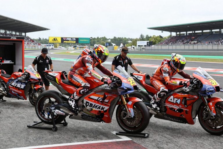 MotoGP, Pecco Bagnaia: incidente drammatico al via