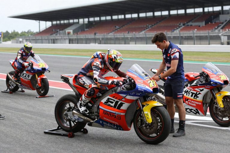 Evento: Marco Melandri trionfa a Phillip Island nel 2006