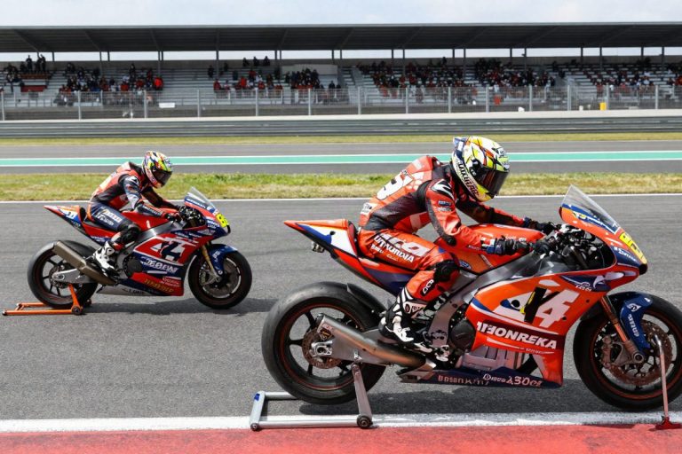 250cc, Marco Simoncelli: Vittoria storica a Phillip Island