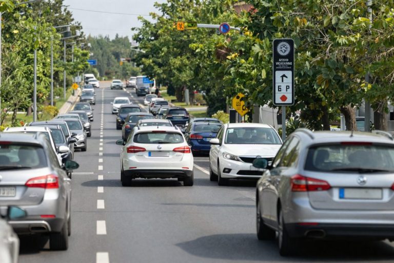Auto abbandonate: nuove regole in arrivo dal 2026