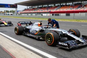 F1, Domenicali: niente Imola, si corre in Medio Oriente