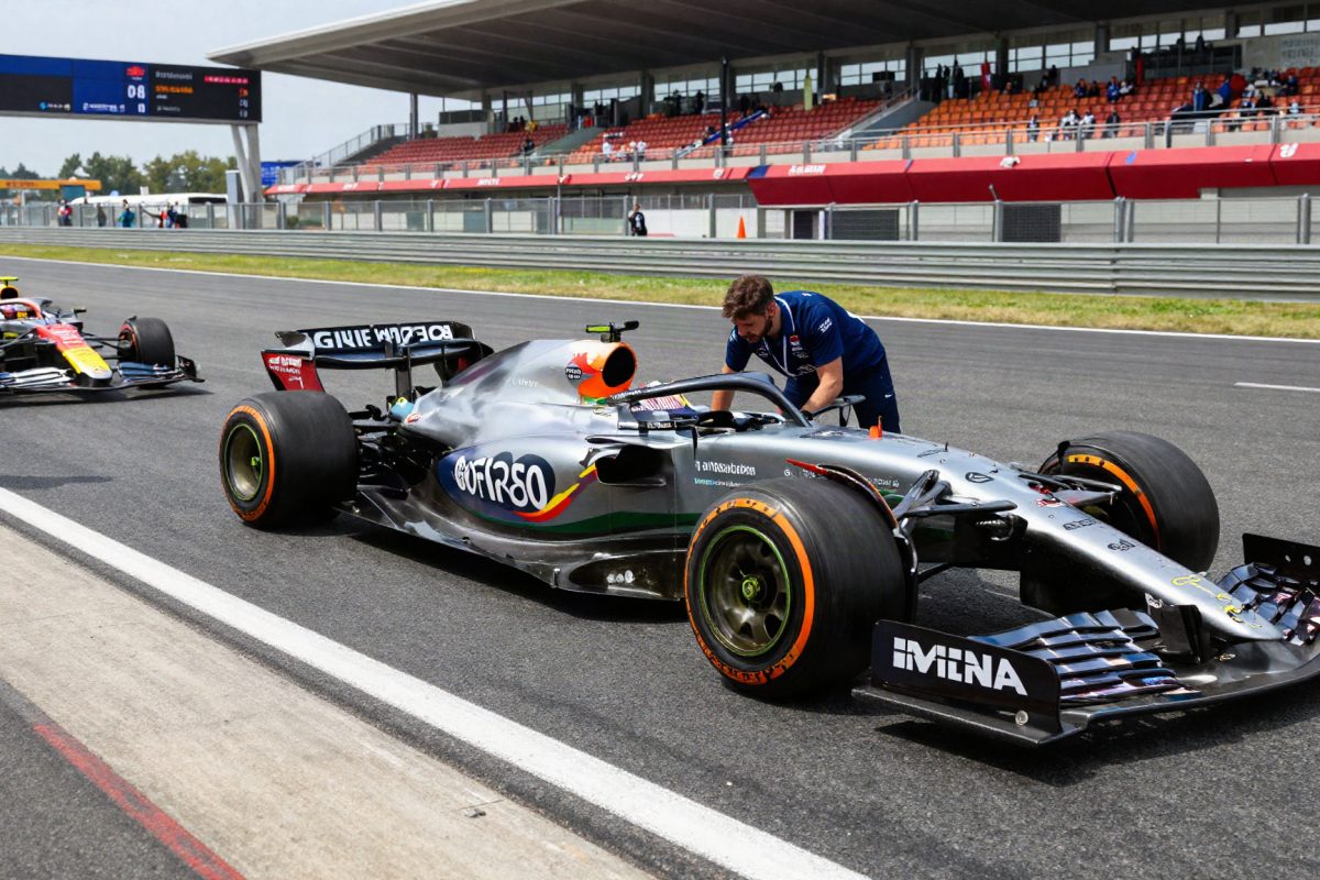 F1, Domenicali: niente Imola, si corre in Medio Oriente