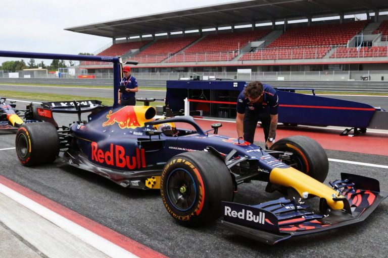 F1, Red Bull: Presentazione delle tute per Austin