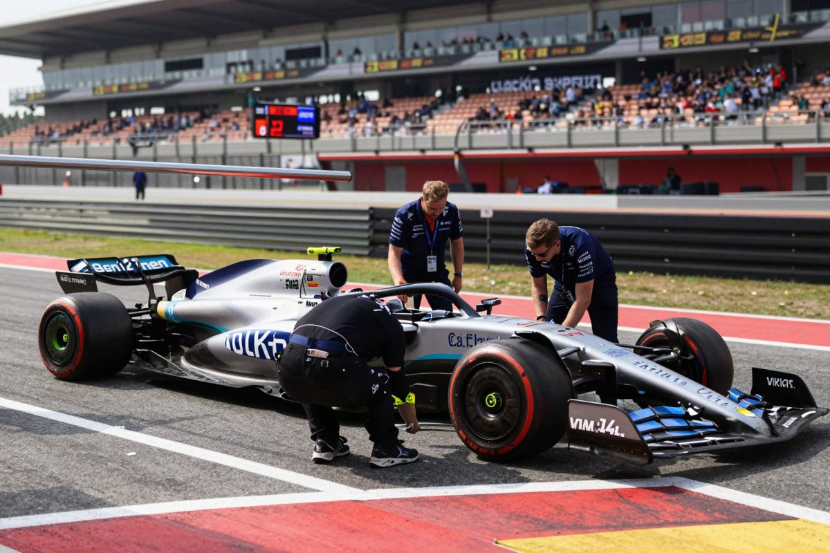 F1, Verstappen guida la prima sessione di prove libere in Bahrain